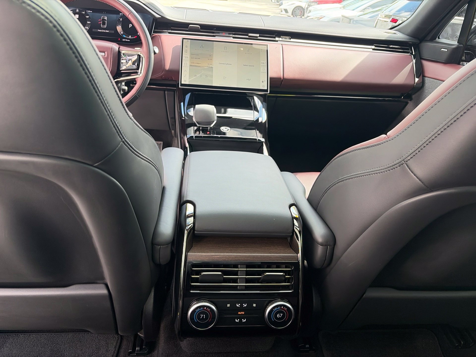 Used 2024 Land Rover Range Rover Sport Dynamic SE AWD/4WD image 12