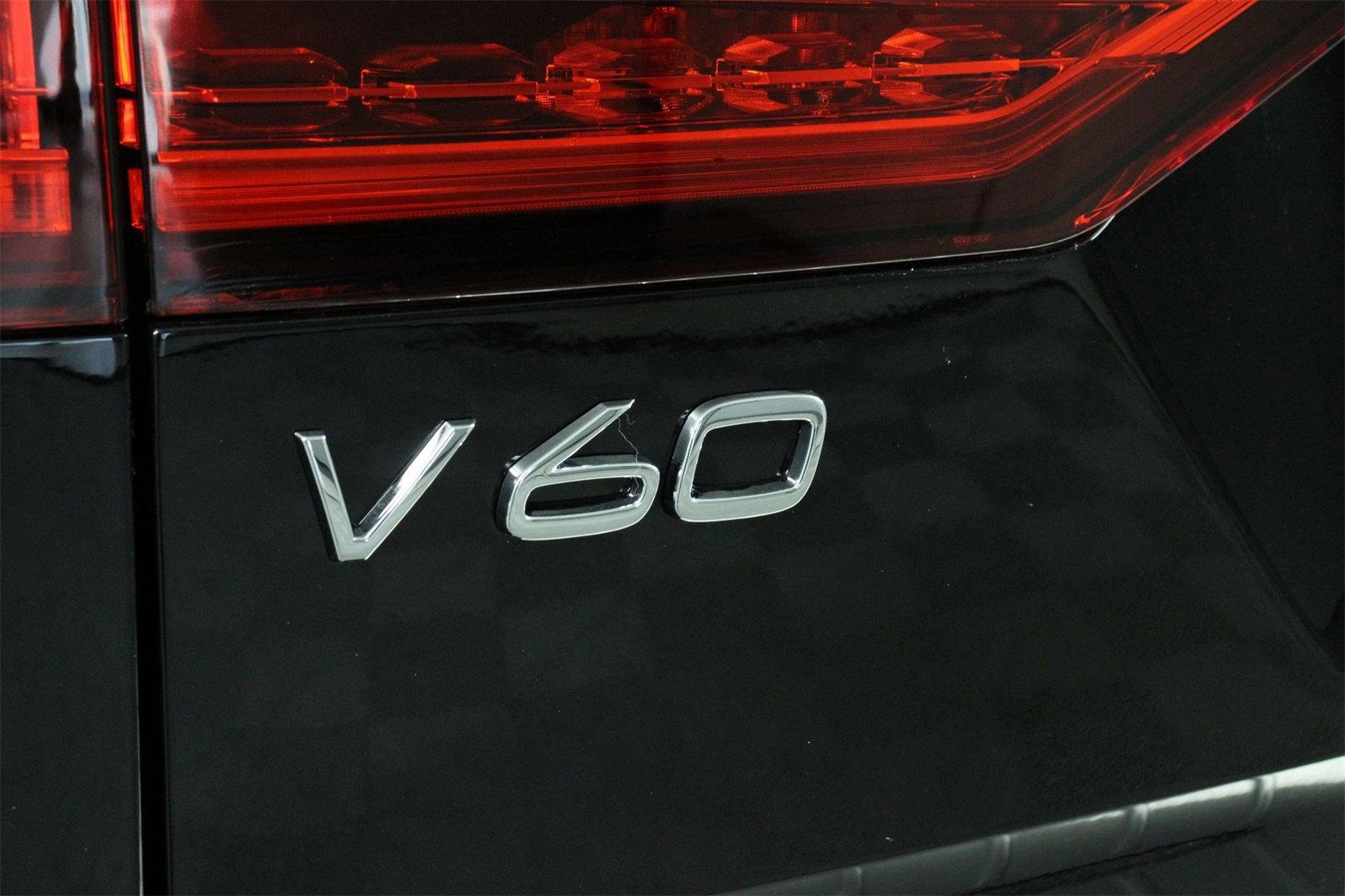 New 2026 Volvo V60 B5 Cross Country Plus w/ Climate Package image 16