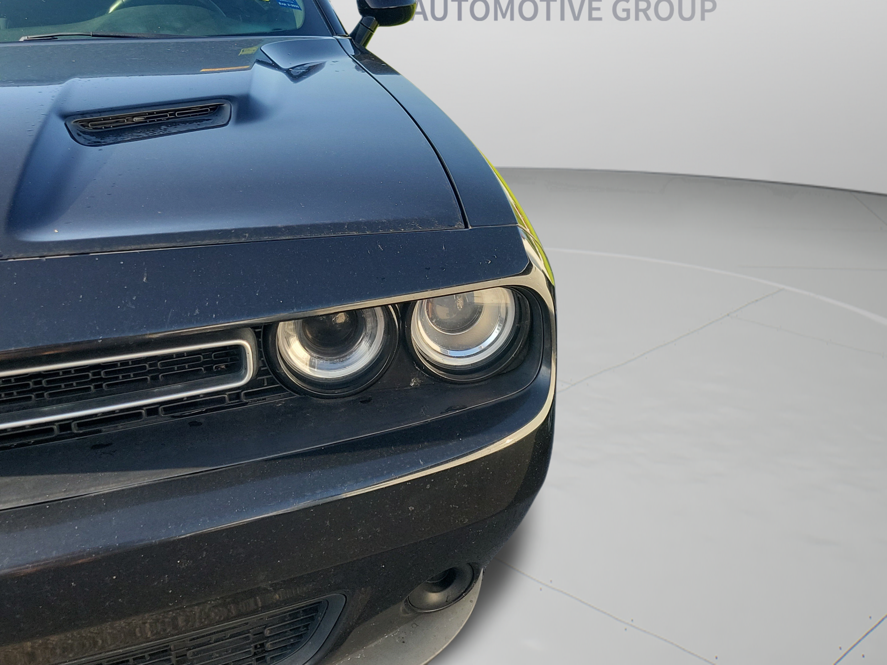 Used 2016 Dodge Challenger SXT RWD image 15