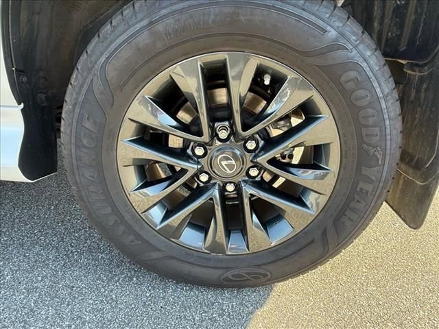 Used 2022 Lexus GX 460 Premium image 12