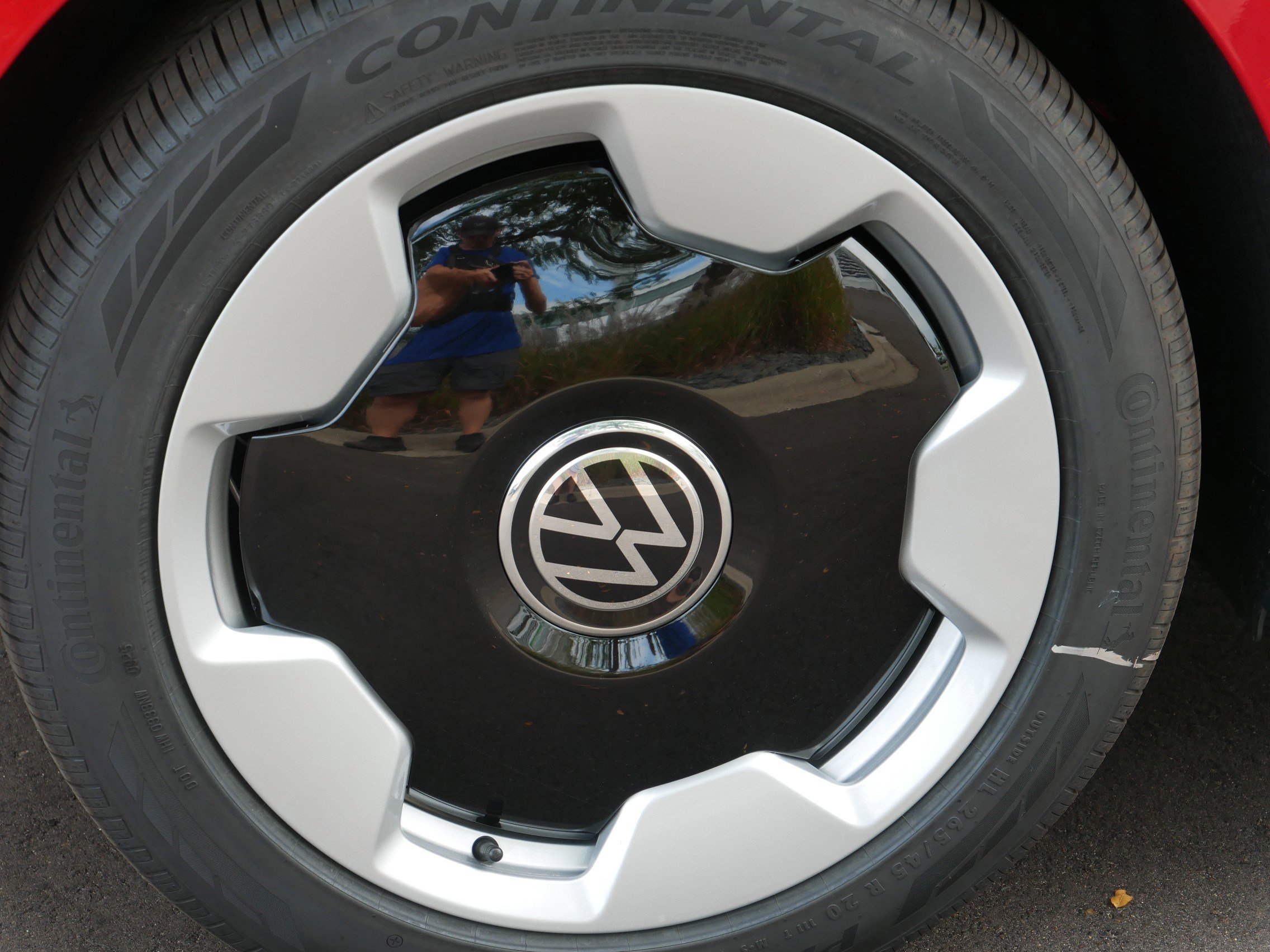 New 2025 Volkswagen ID. Buzz Pro S Plus image 5