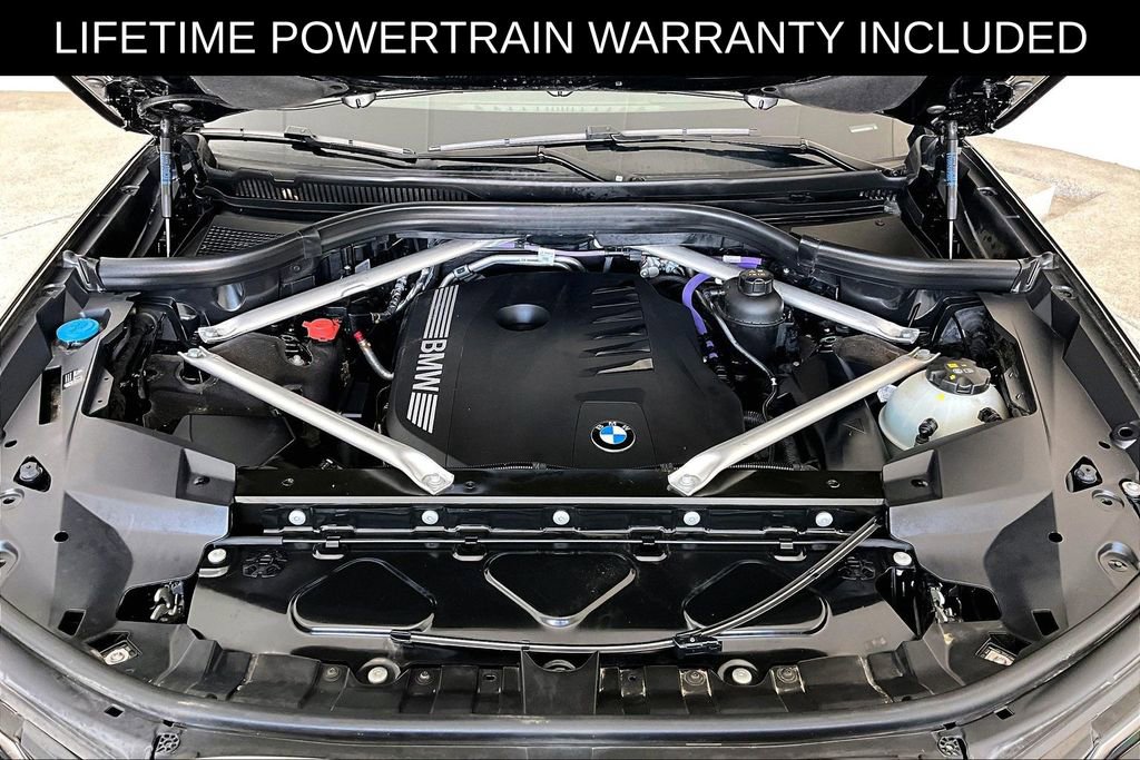 Used 2025 BMW X7 xDrive40i image 11