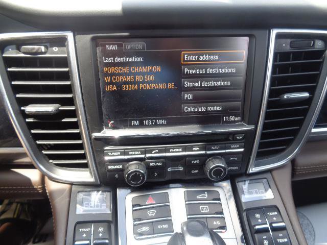 Used 2015 Porsche Panamera 4S Executive image 36