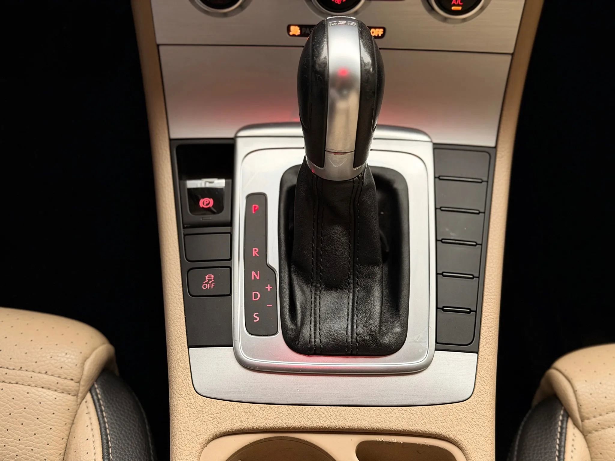 Used 2015 Volkswagen CC Sport image 47