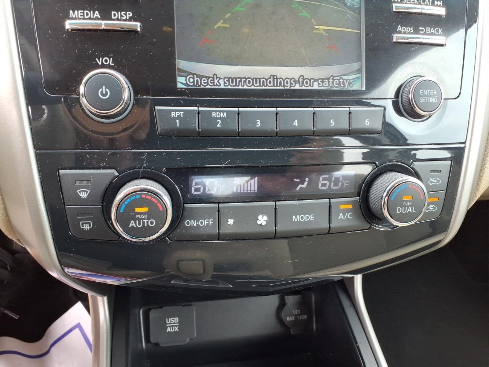 Used 2015 Nissan Altima 2.5 SV w/ Convenience Package FWD image 11