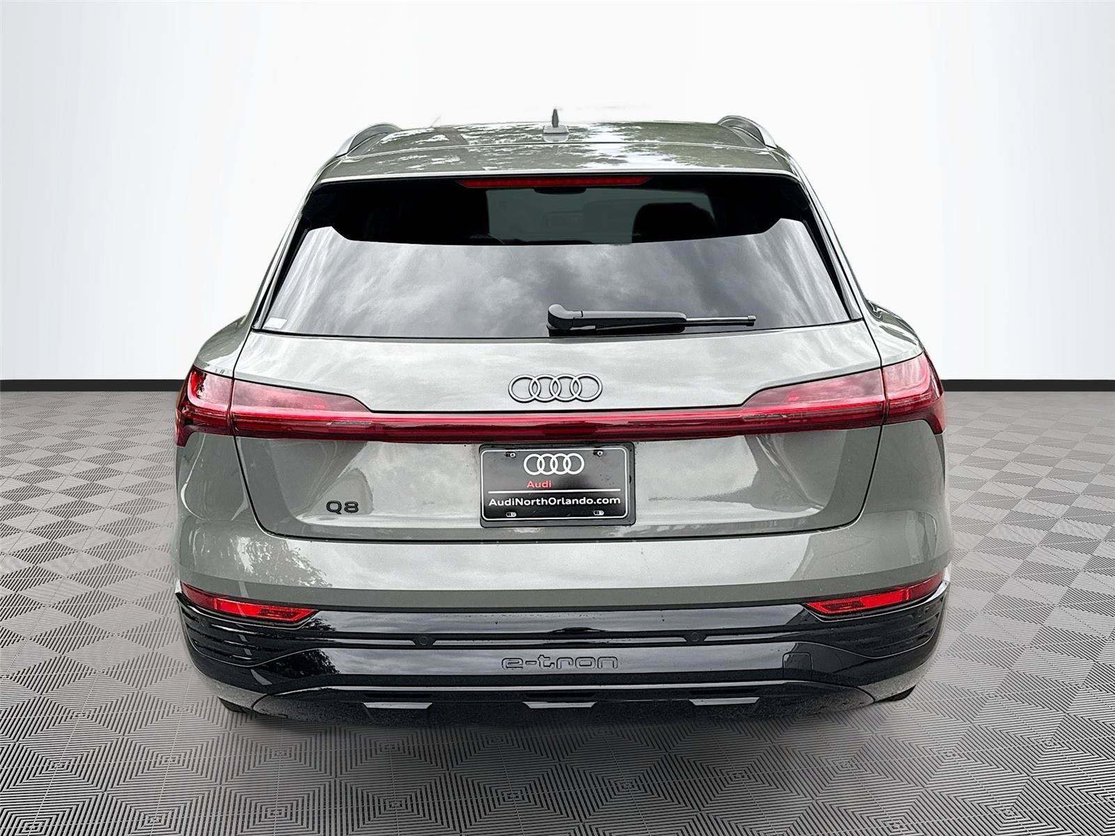 Certified 2024 Audi Q8 e-tron Premium Plus w/ Premium Plus Package AWD/4WD image 6