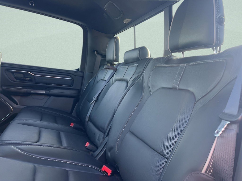 Used 2022 RAM 1500 Limited w/ Body-Colour Bumper Group image 16