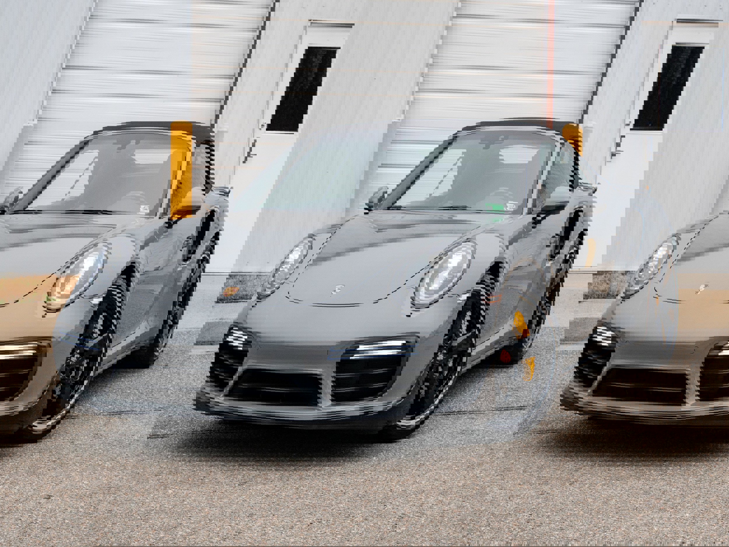 Used 2017 Porsche 911 Turbo S image 10