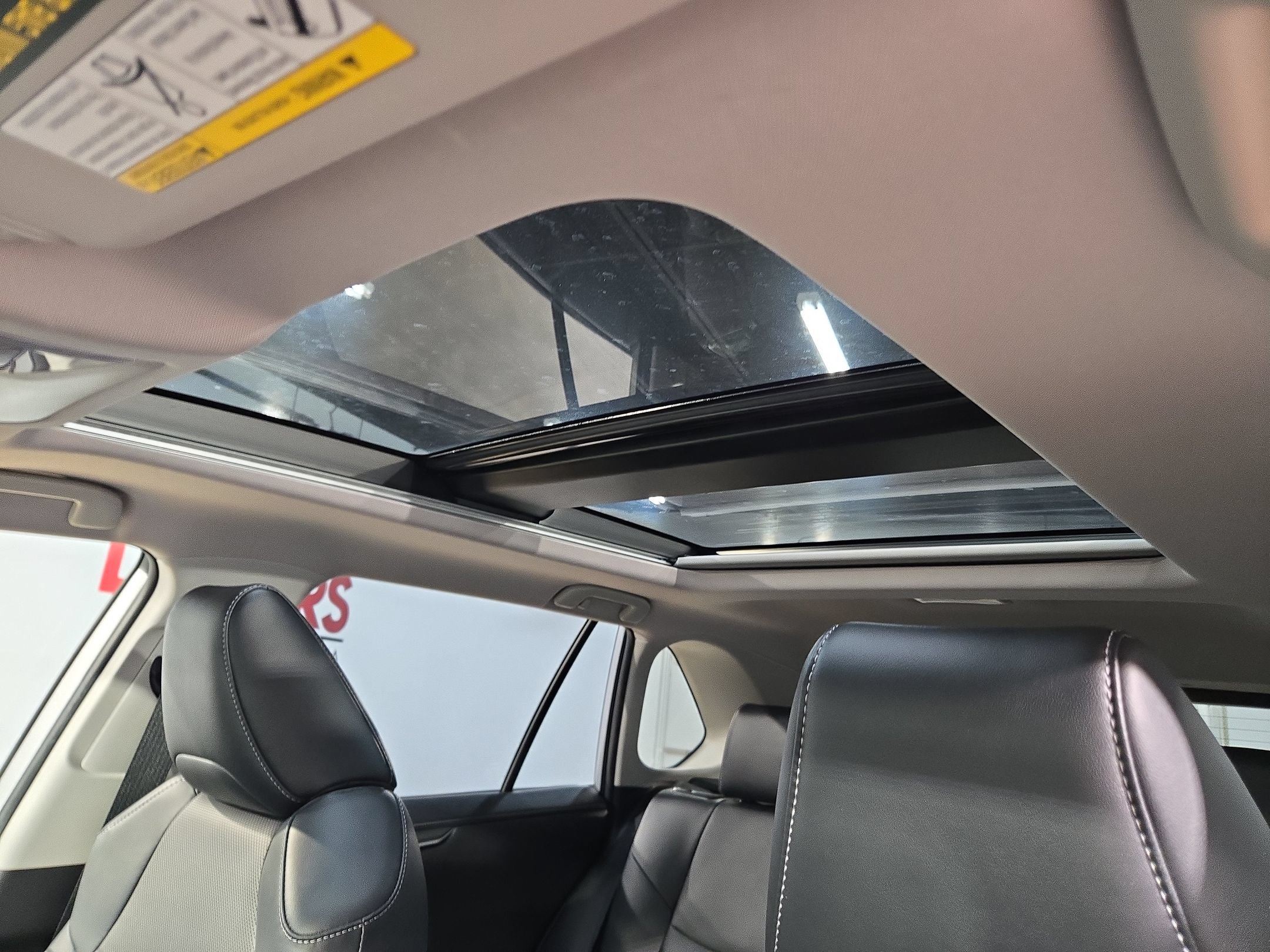 Used 2021 Toyota RAV4 Limited AWD/4WD image 25
