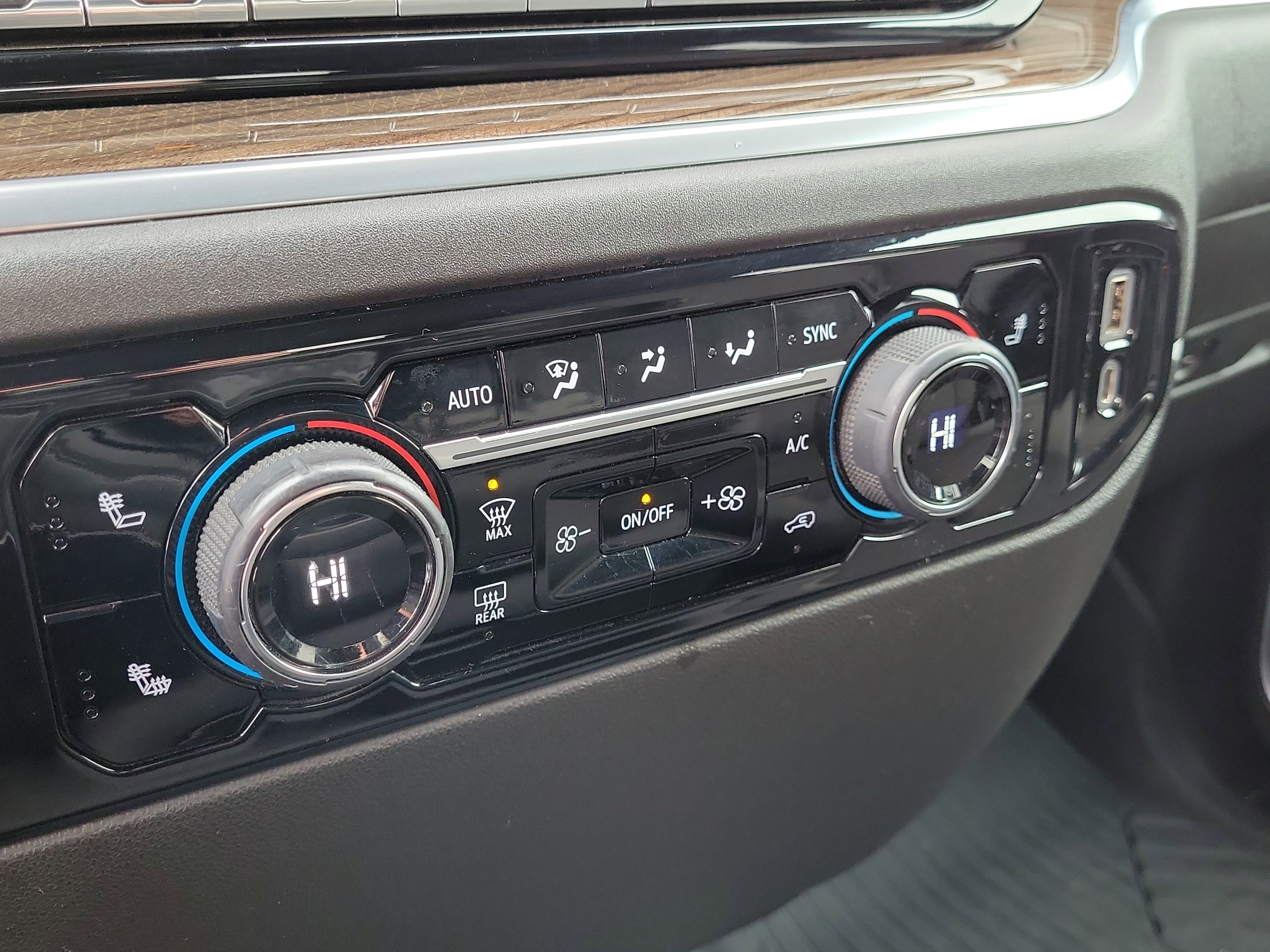 Used 2022 Chevrolet Silverado 1500 LT image 28