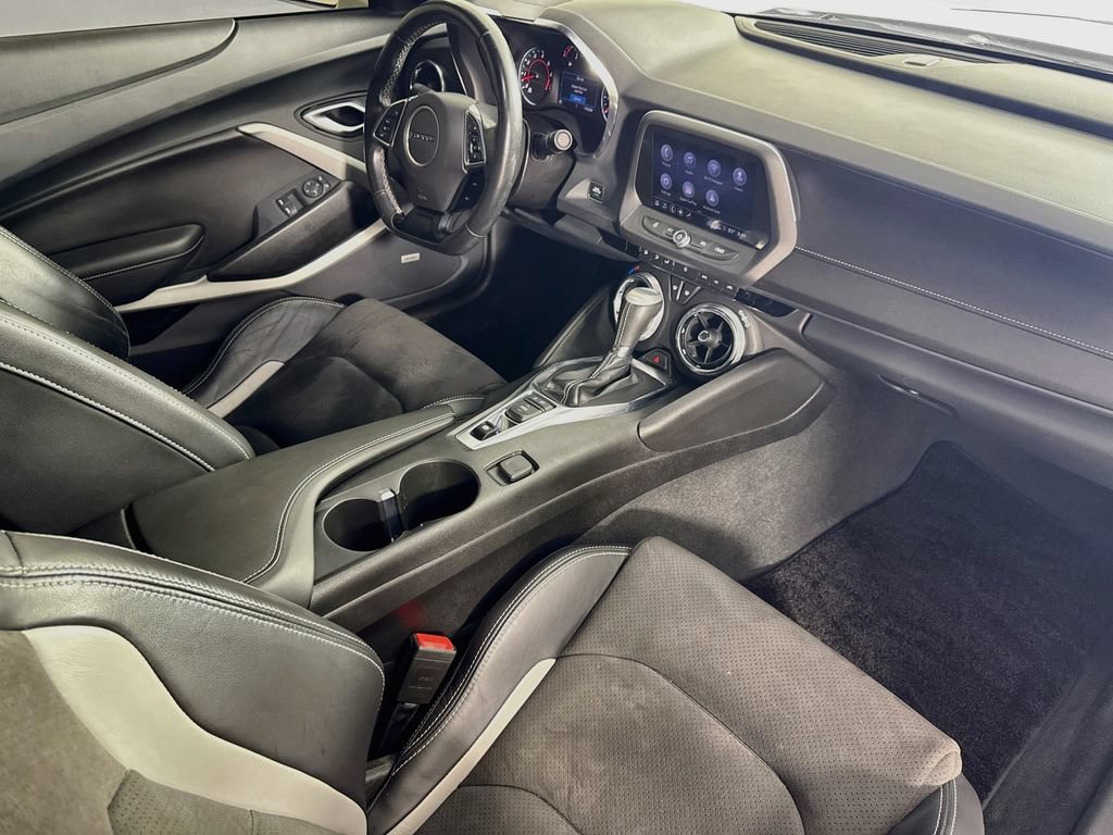 Used 2023 Chevrolet Camaro LT w/ Technology Package RWD image 34