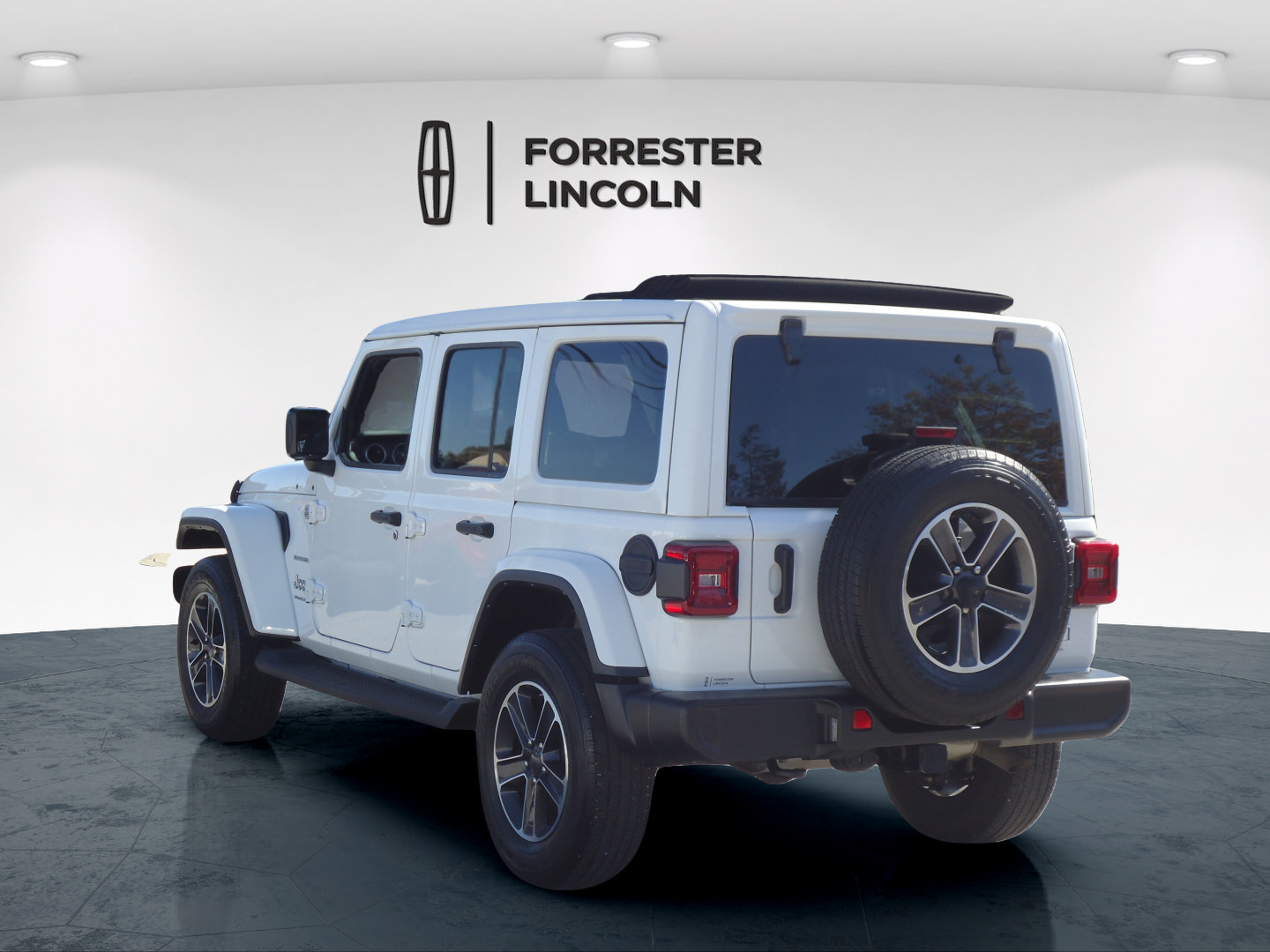Used 2023 Jeep Wrangler Unlimited Sahara w/ LED Lighting Group AWD/4WD image 5