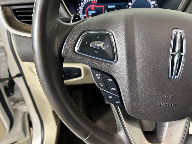 Used 2017 Lincoln MKC Reserve image 16