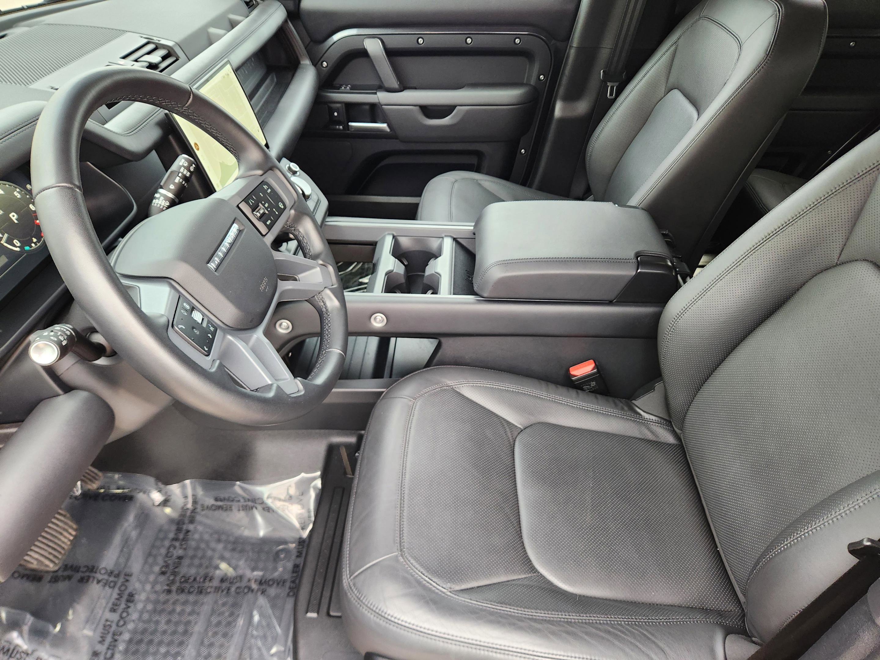 Certified 2025 Land Rover Defender 110 X-Dynamic SE image 13