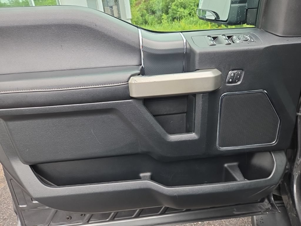 Used 2020 Ford F150 Lariat AWD/4WD image 11