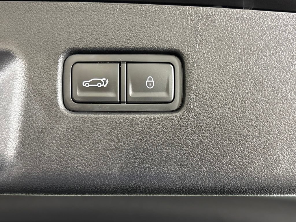 Used 2023 Genesis GV60 Advanced AWD/4WD image 23
