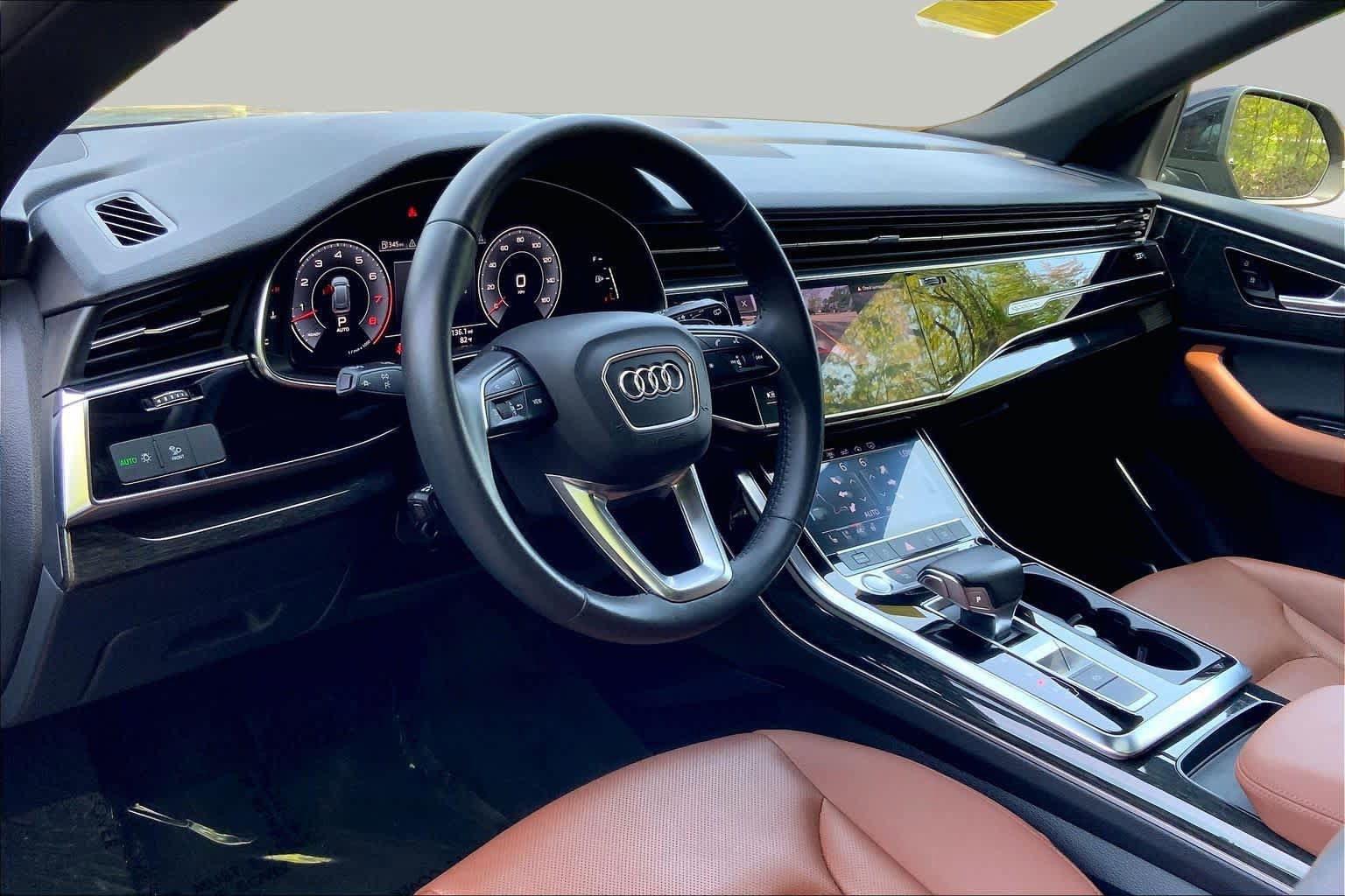 Used 2019 Audi Q8 Premium Plus w/ Premium Plus AWD/4WD image 17