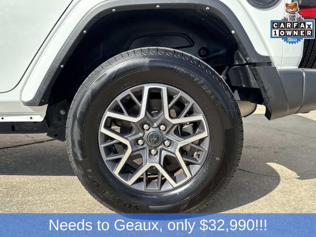 Used 2024 Jeep Wrangler Unlimited Sahara AWD/4WD image 10