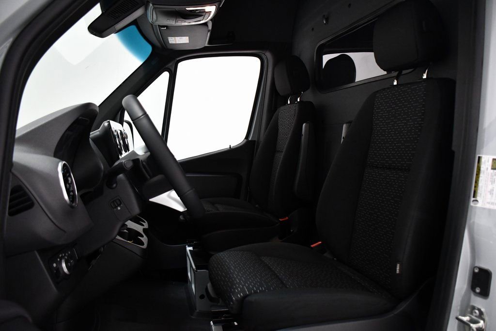 New 2025 Mercedes-Benz Sprinter 2500 image 16