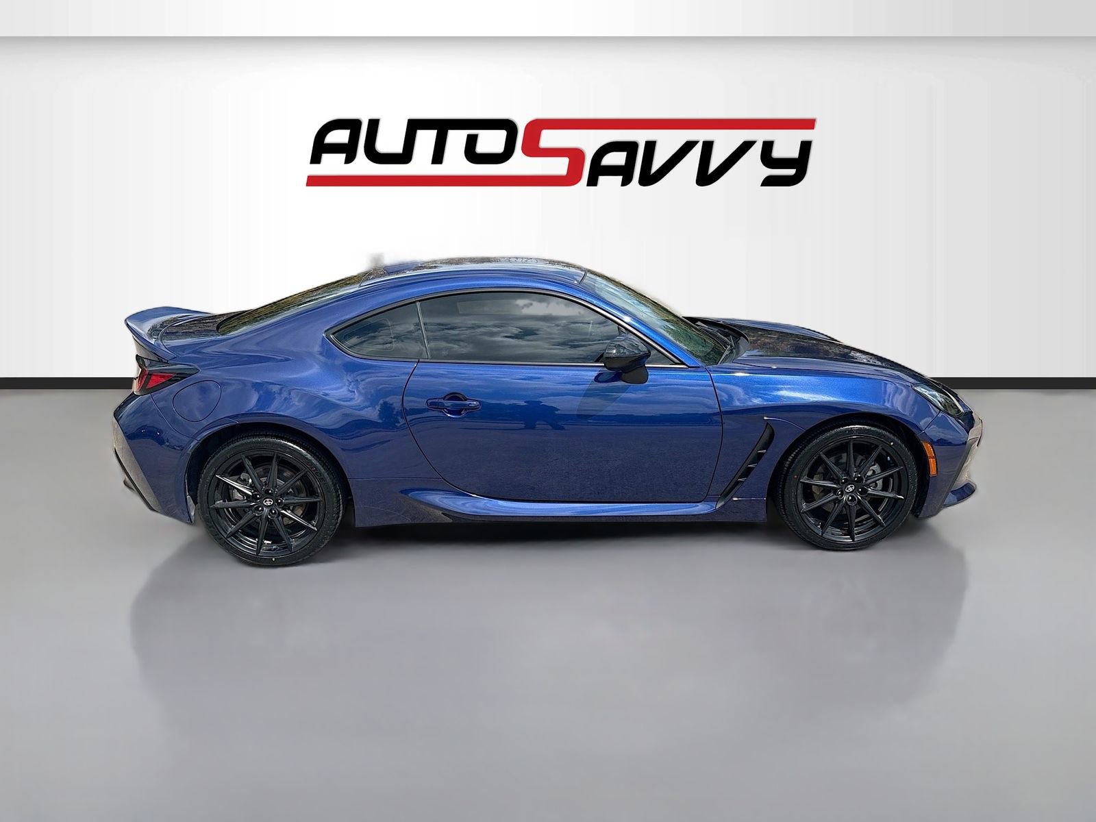 Used 2024 Toyota GR86 Premium RWD image 8