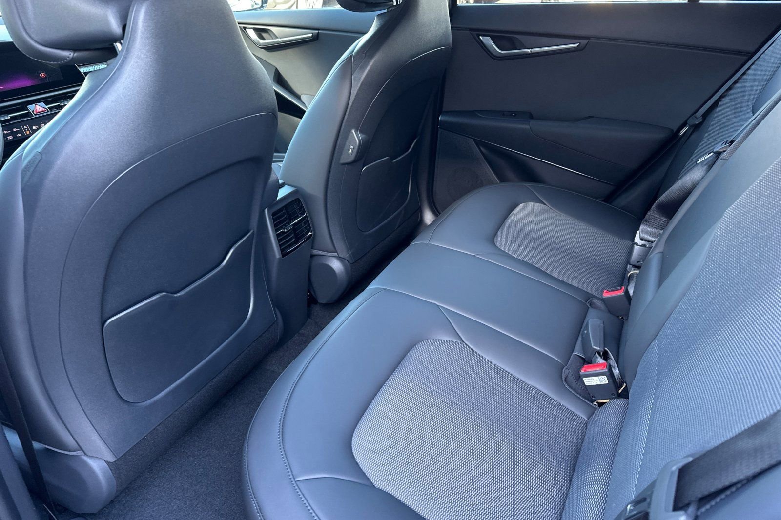 New 2026 Kia Niro Wind image 12