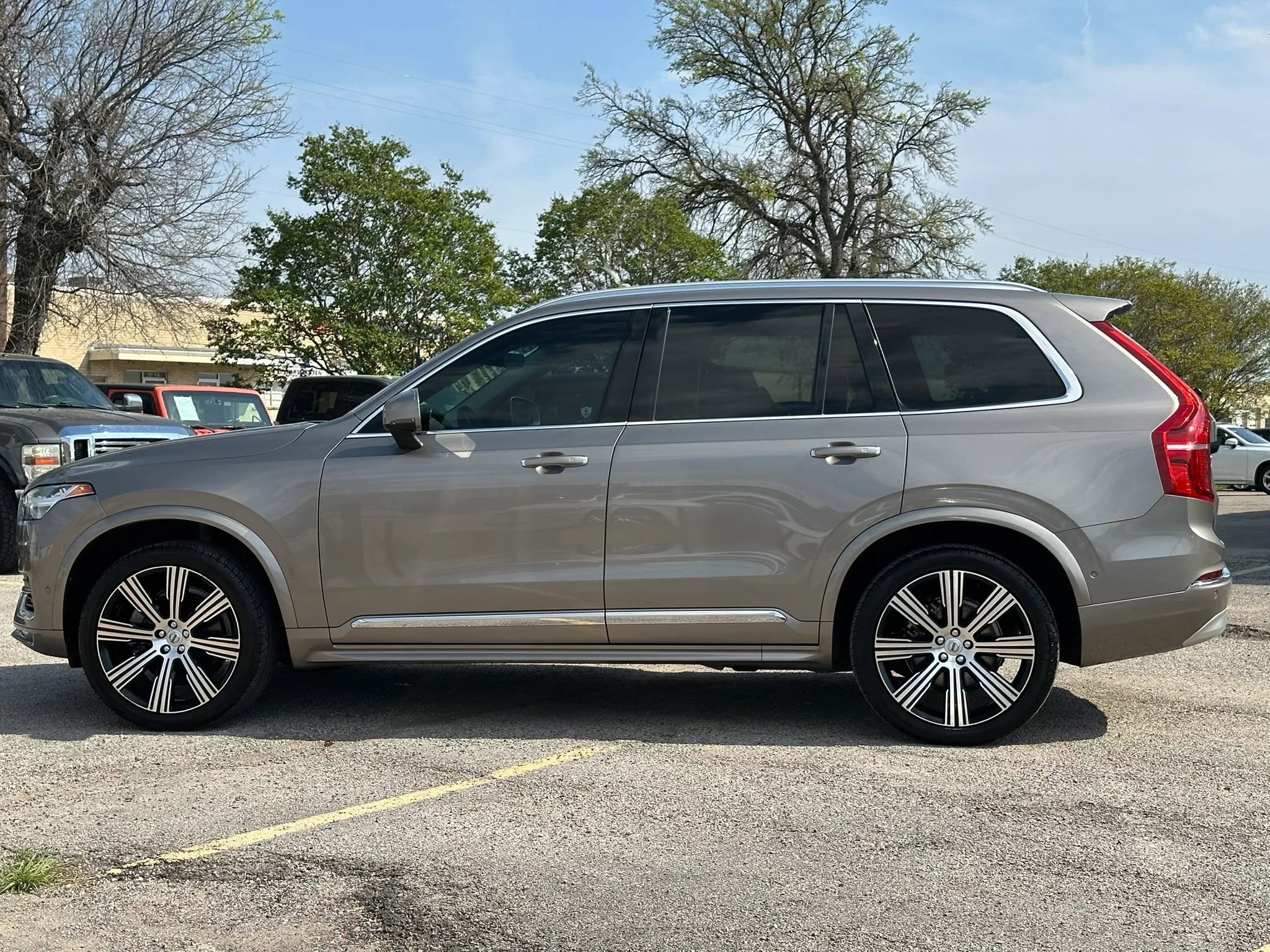 Used 2022 Volvo XC90 T6 Inscription w/ Advanced Package AWD/4WD image 3
