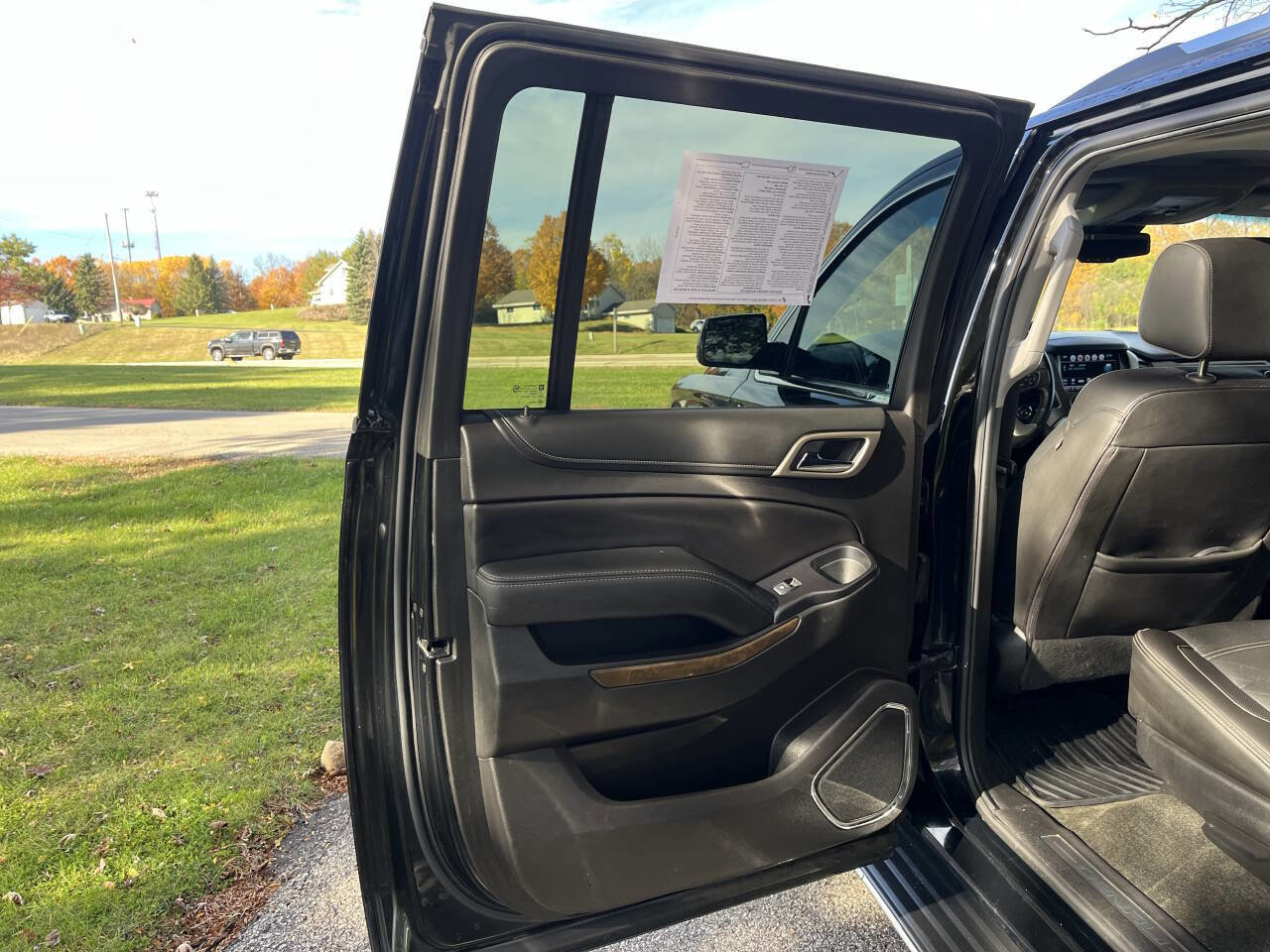 Used 2018 GMC Yukon XL Denali w/ Open Road Package image 30