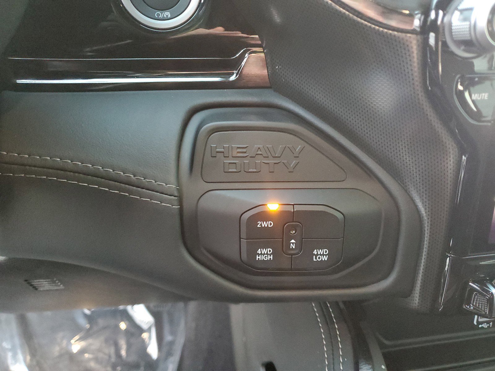 New 2026 RAM 3500 Limited image 23