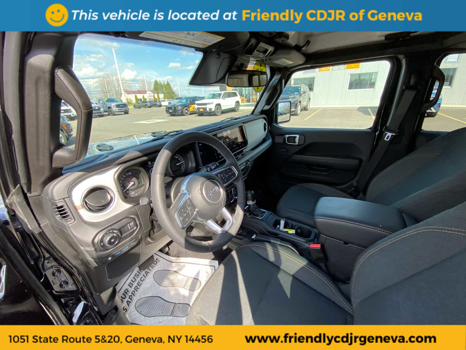 Used 2025 Jeep Wrangler Sahara image 13