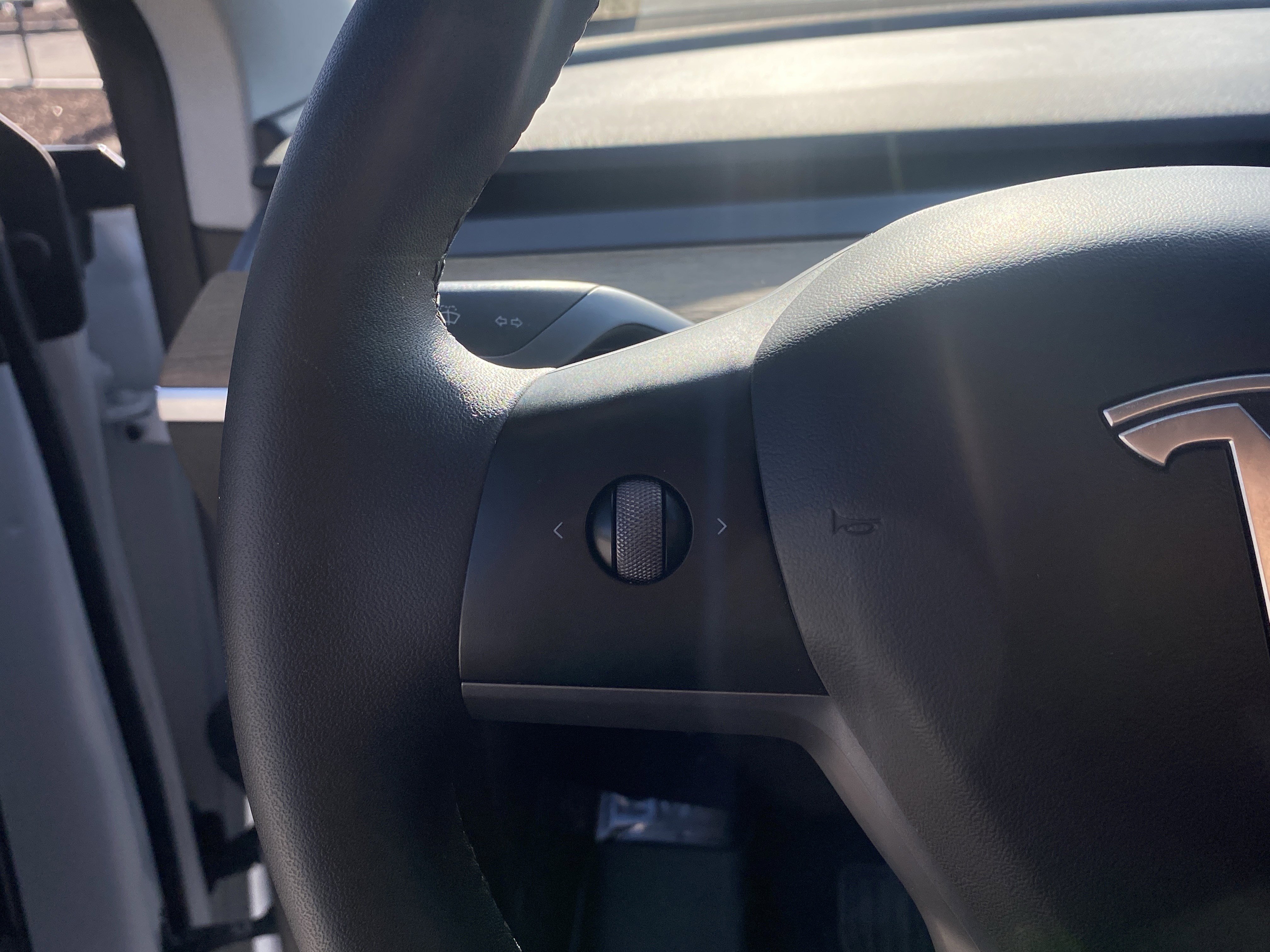 Used 2021 Tesla Model Y Long Range image 56