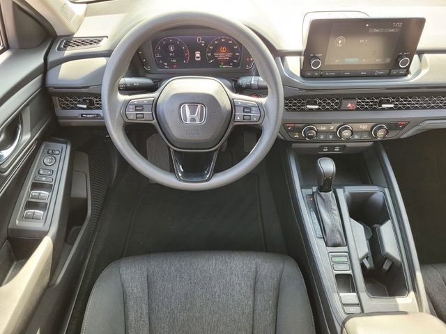 Certified 2023 Honda Accord EX image 17