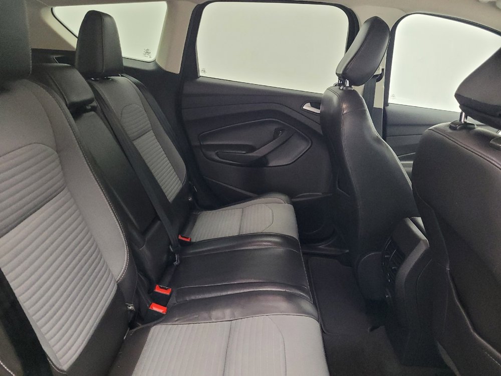Used 2018 Ford Escape SE w/ SE Sport Appearance Package FWD image 19