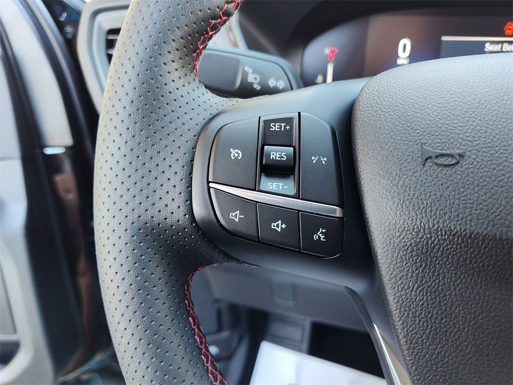 Used 2025 Ford Escape ST-Line image 29