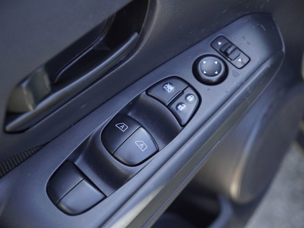 Certified 2024 Nissan Kicks S image 10