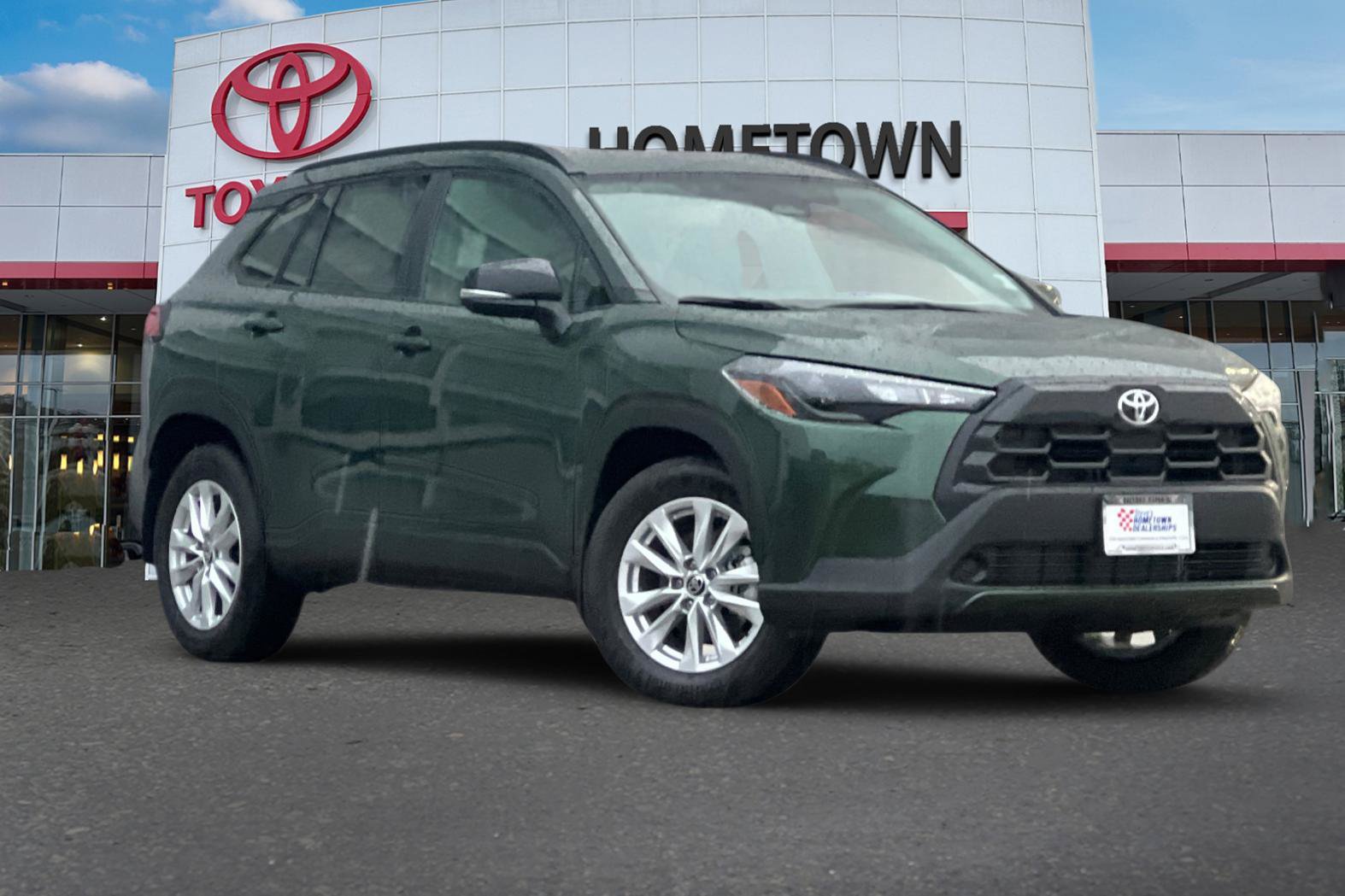 Used 2026 Toyota Corolla Cross LE w/ Cold Weather Package AWD/4WD image 2