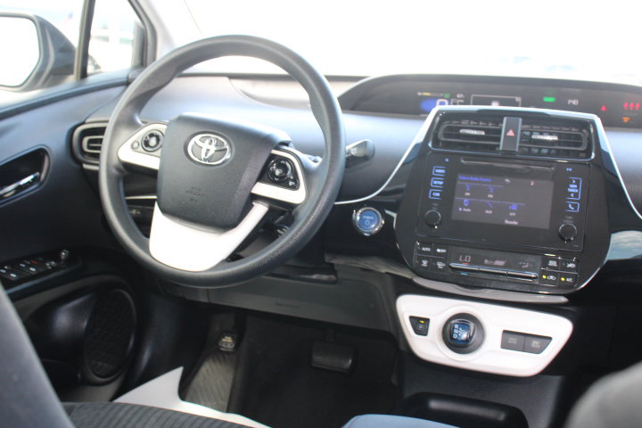 Used 2017 Toyota Prius Four FWD image 21