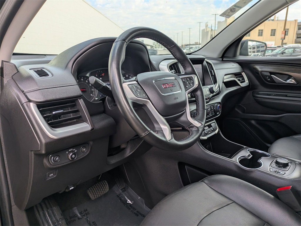 Used 2024 GMC Terrain SLT image 15