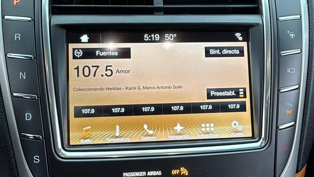 Used 2017 Lincoln MKX Reserve image 27