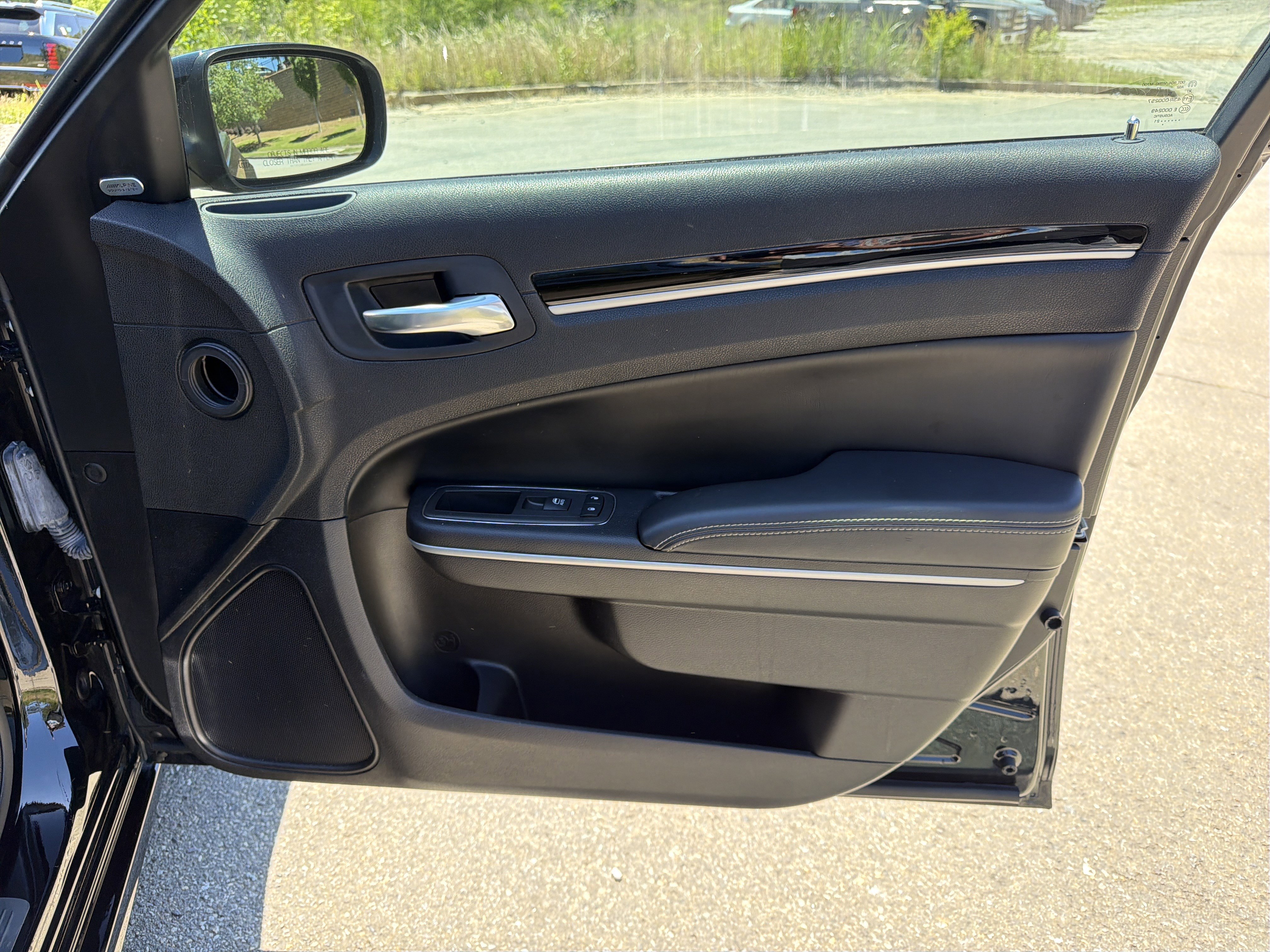 Used 2021 Chrysler 300 S w/ Comfort Group RWD image 14