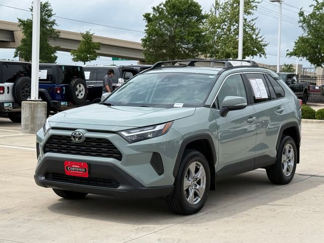 Used 2022 Toyota RAV4 XLE w/ Convenience Package image 7