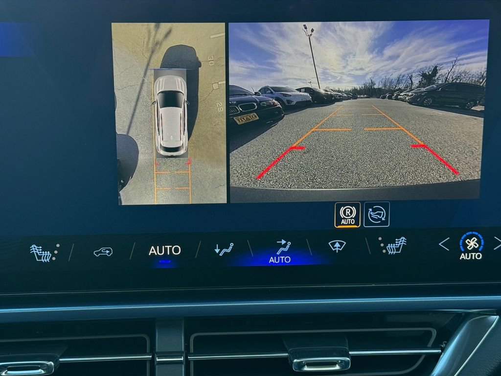 New 2026 Chevrolet Equinox EV LT image 19