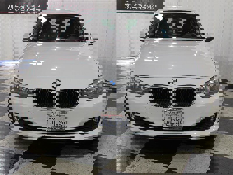 Used 2015 BMW 328i Sedan image 3