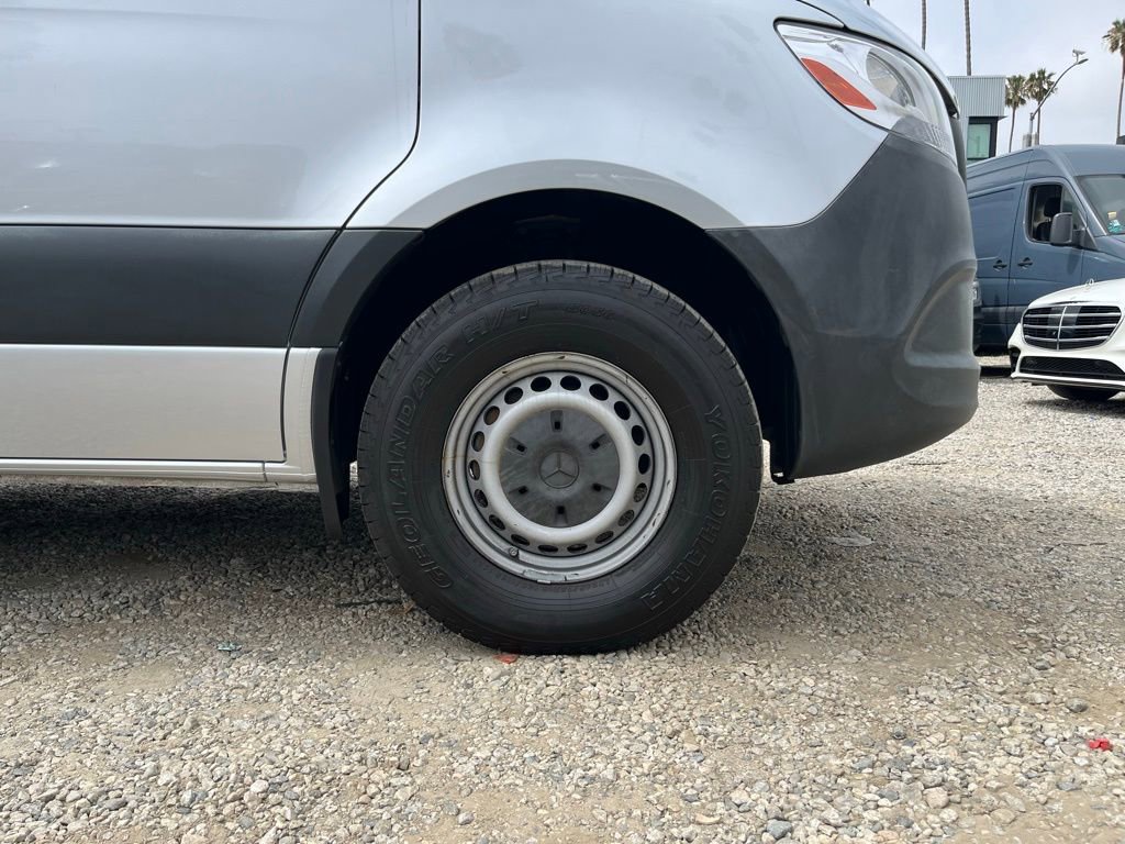 Used 2019 Mercedes-Benz Sprinter 2500 image 5