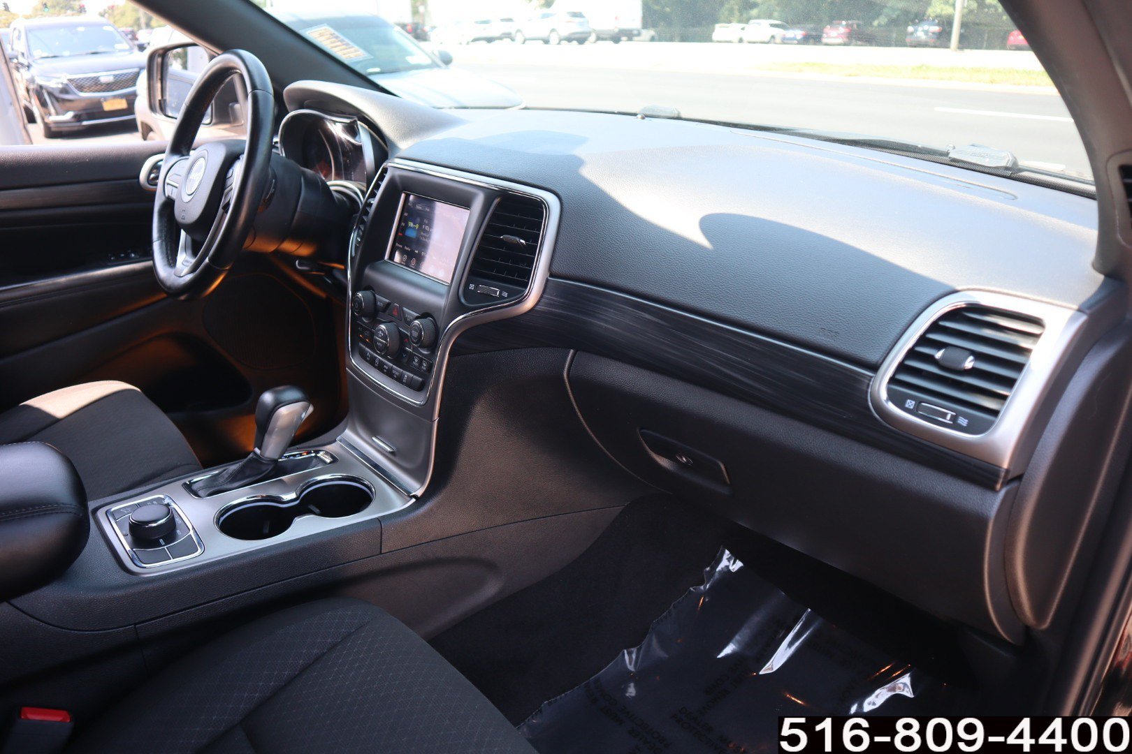 Used 2021 Jeep Grand Cherokee Laredo AWD/4WD image 20
