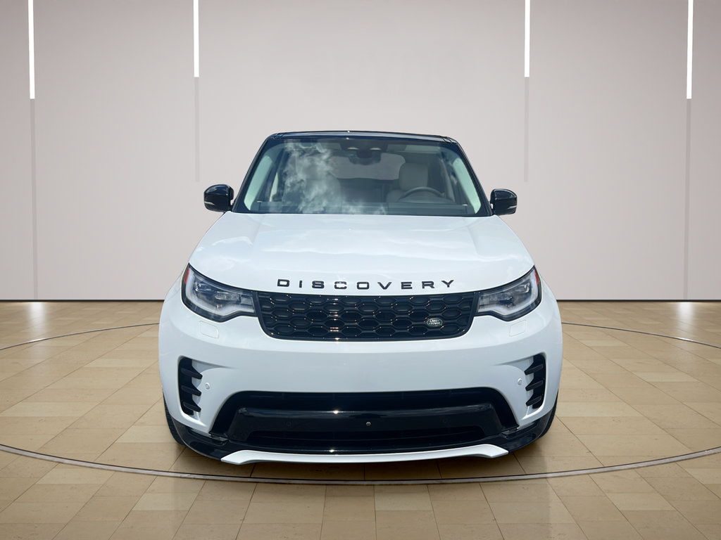 Used 2025 Land Rover Discovery Dynamic SE AWD/4WD image 10