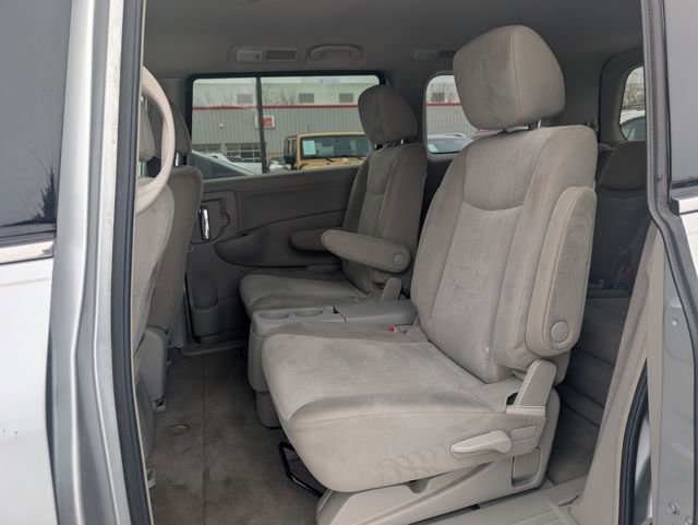 Used 2014 Nissan Quest SV image 16