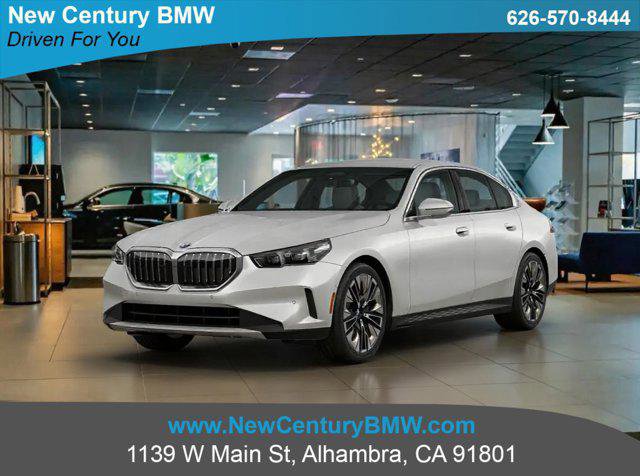 New 2026 BMW 540i xDrive w/ Premium Package