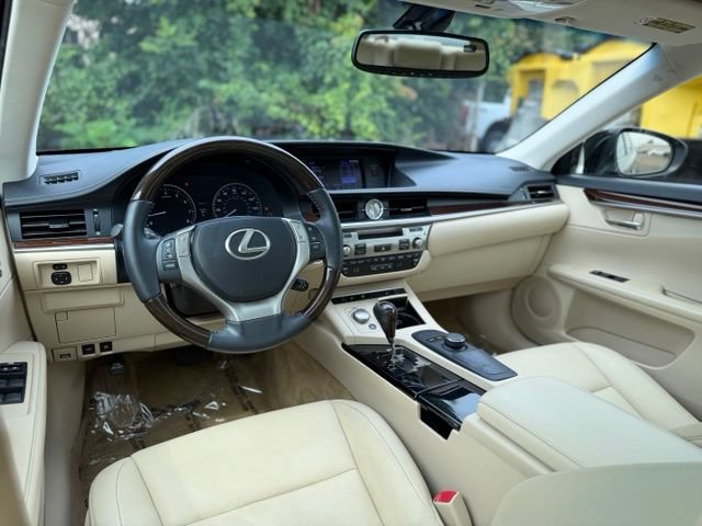 Used 2013 Lexus ES 350 w/ Premium Pkg FWD image 21