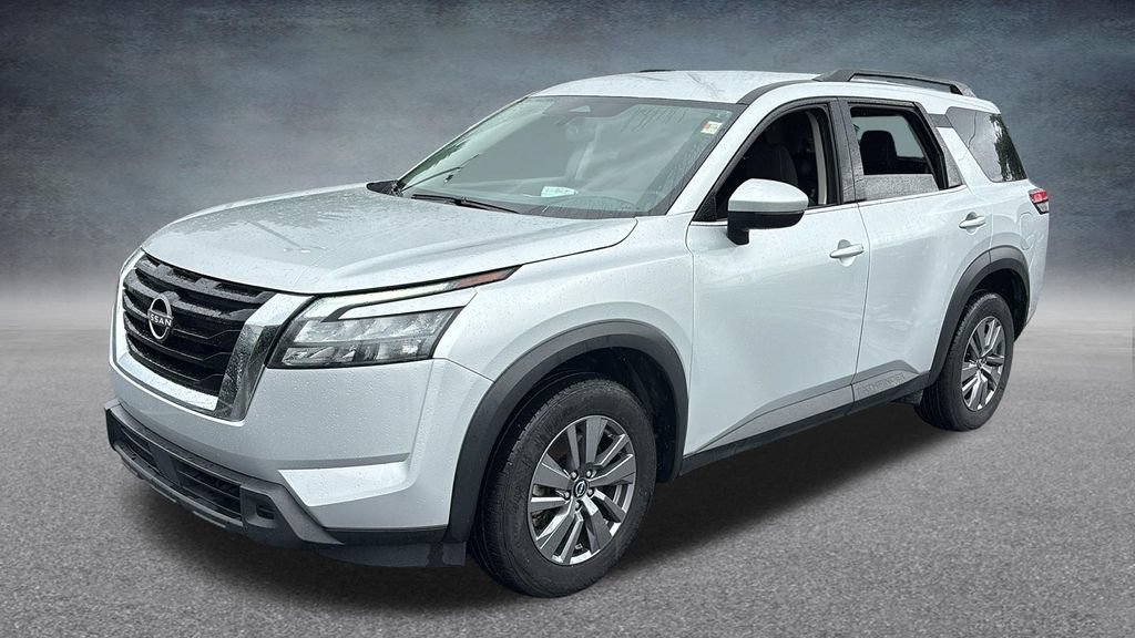 Used 2025 Nissan Pathfinder SV AWD/4WD image 2