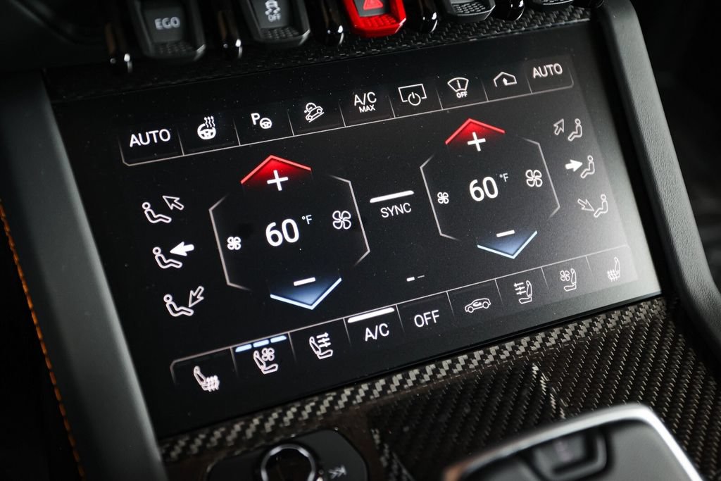Used 2026 Lamborghini Urus SE AWD/4WD image 39